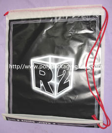 Épaule simple de CPE de LDPE de sac à dos en plastique promotionnel de cordon, noire