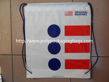 Les sachets en plastique de taille de voyage imperméabilisent le sac à dos de cordon promotionnel