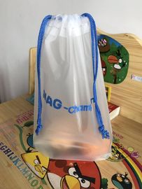 Sachets en plastique imprimés de cordon d'espace libre de CPE/sac en plastique fait sur commande de cosmétique de voyage