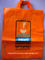 Les vêtements empaquetant la poignée molle de boucle mettent en sac avec le logo adapté aux besoins du client/sac à provisions au détail