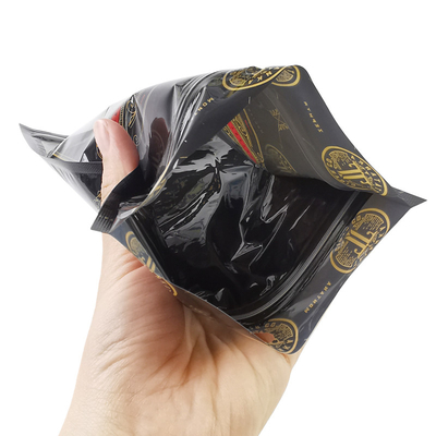 Sacs de cigarettes et sacs de tabac en plastique