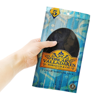Impression à la gravure sur mesure Sacs de cigares humidifiés Ziplock Sacs de cigares humides 5 cigares Package simple avec fenêtre transparente Package en plastique