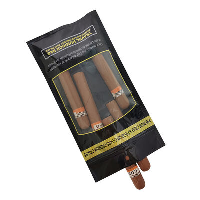 Sacs humidateurs à cigares moyens conçus avec fermeture à fermeture à glissière en matériau de 009 mm fournissant une solution de stockage pour maintenir le cigare et sa fraîcheur