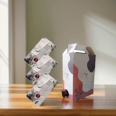 Sacs BIB personnalisés en boîte avec robinet de distribution, idéaux pour l'emballage de vin, jus, huile et autres produits liquides