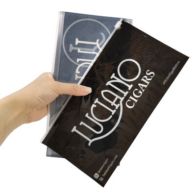 Sacs humidors portables pour cigares avec système d'hydratation et fenêtre transparente pour un affichage facile et une fraîcheur durable des cigares