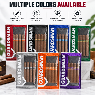 Sacs de cigares légers et compacts sur mesure avec feuille d'humidité à l'intérieur conçus pour maintenir la fraîcheur du cigare pendant le voyage